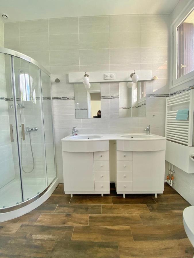 La Petite Coccinelle Apartment Noisy-le-Grand Bagian luar foto